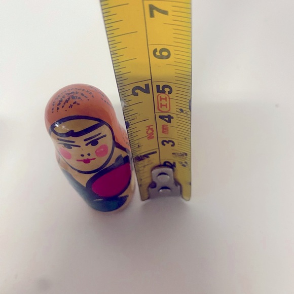Russian Wood nesting Dolls set of (2) . - Picture 9 of 11